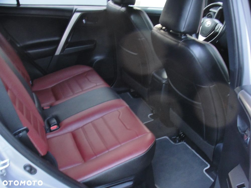 Toyota RAV4 Hybrid Selection 4x4 - 12