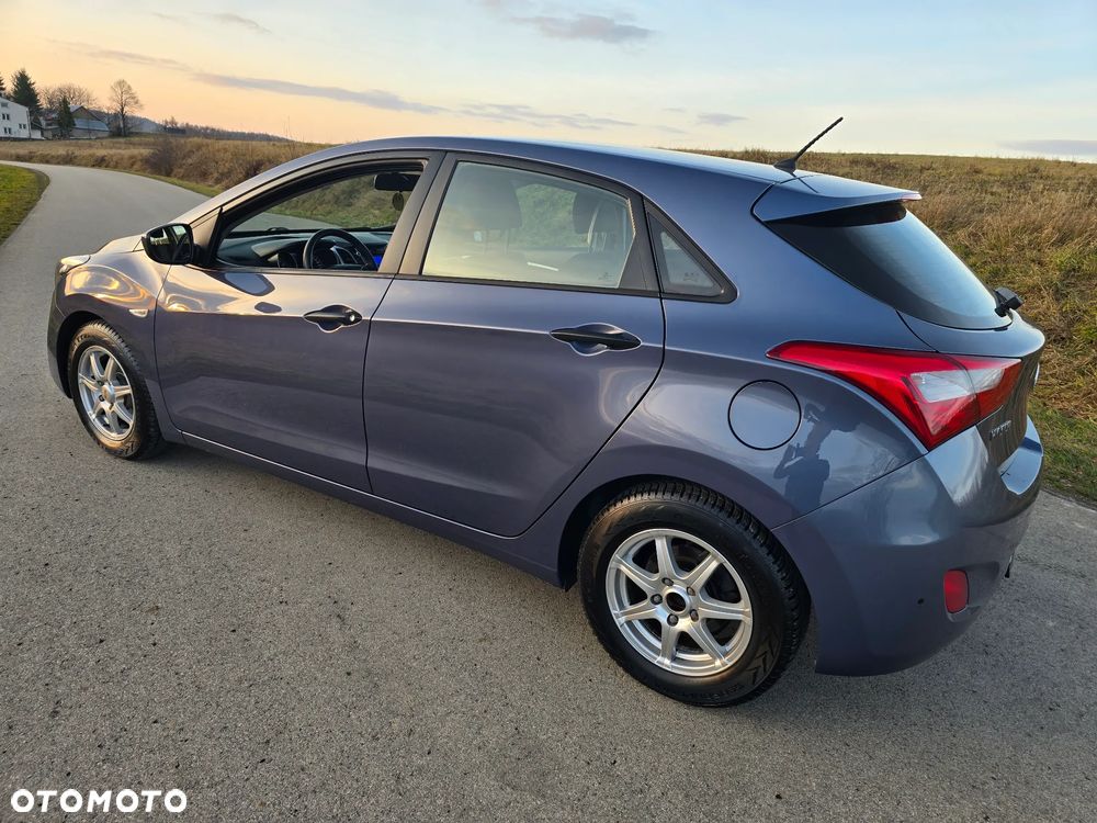 Hyundai i30 1.4 Comfort - 16