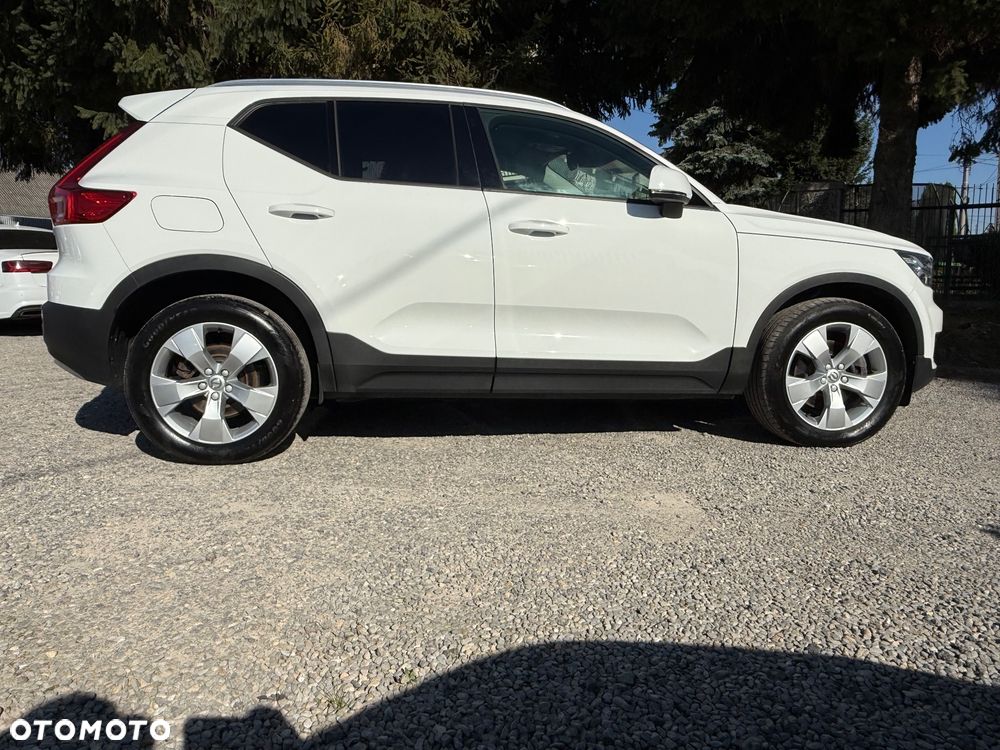 Volvo XC 40 - 38
