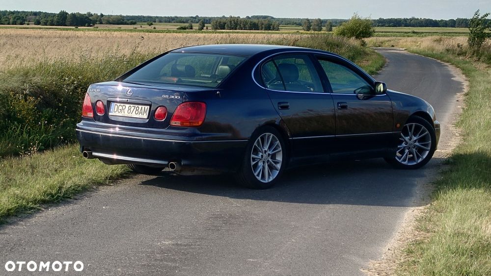 Lexus GS - 3