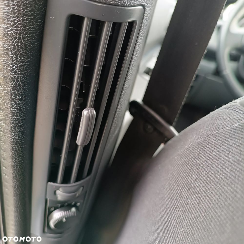 Peugeot 5008 e-HDI FAP 115 EGS6 Stop&Start Active - 36