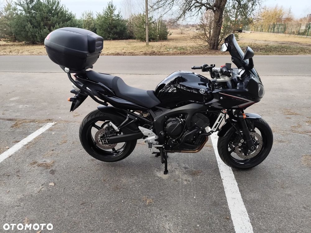 Yamaha FZ6 - 8