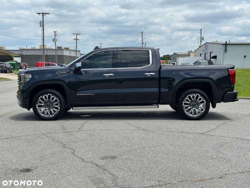 GMC Sierra - 2