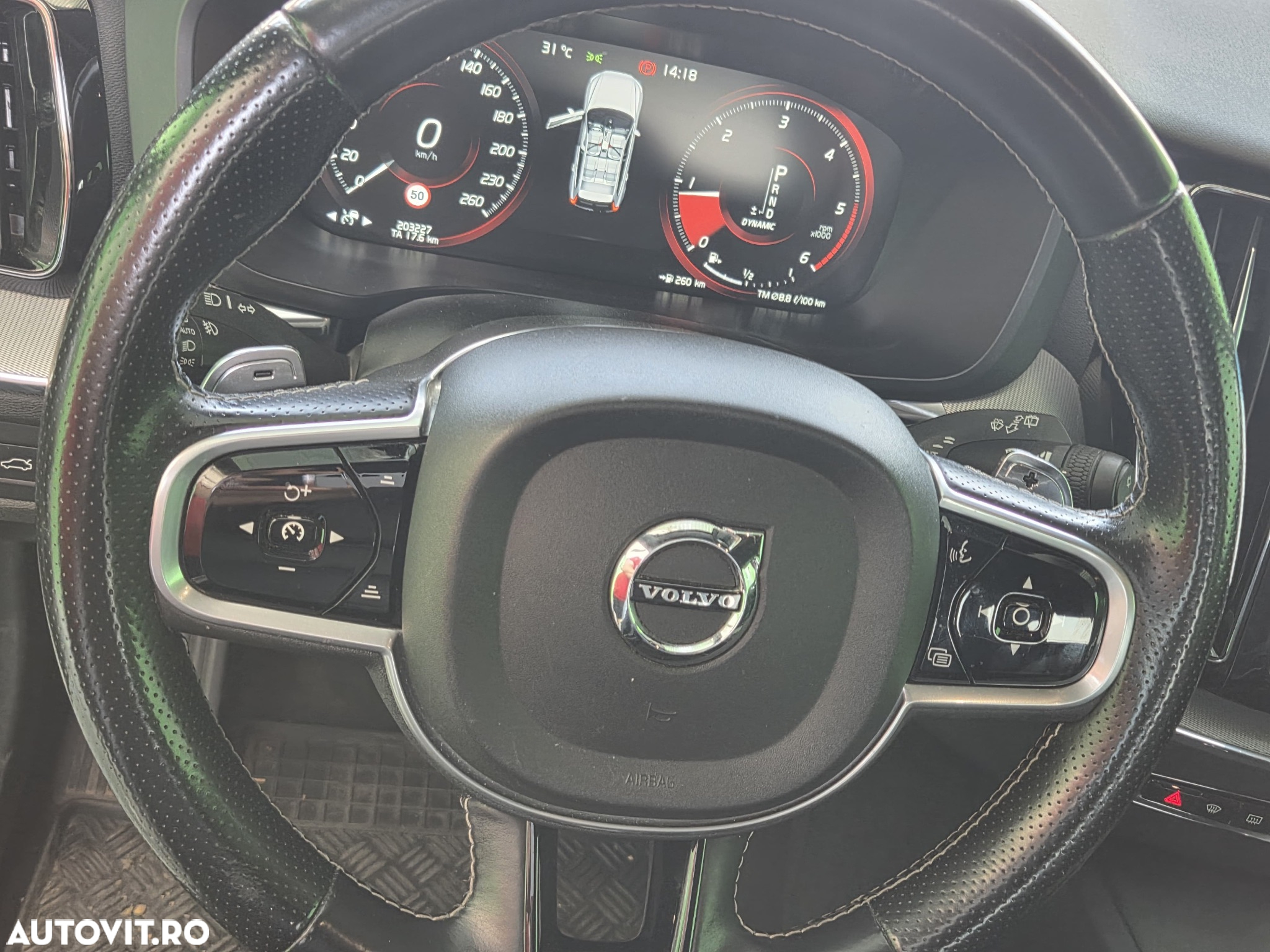Volvo XC 60 D4 AWD R-Design - 17