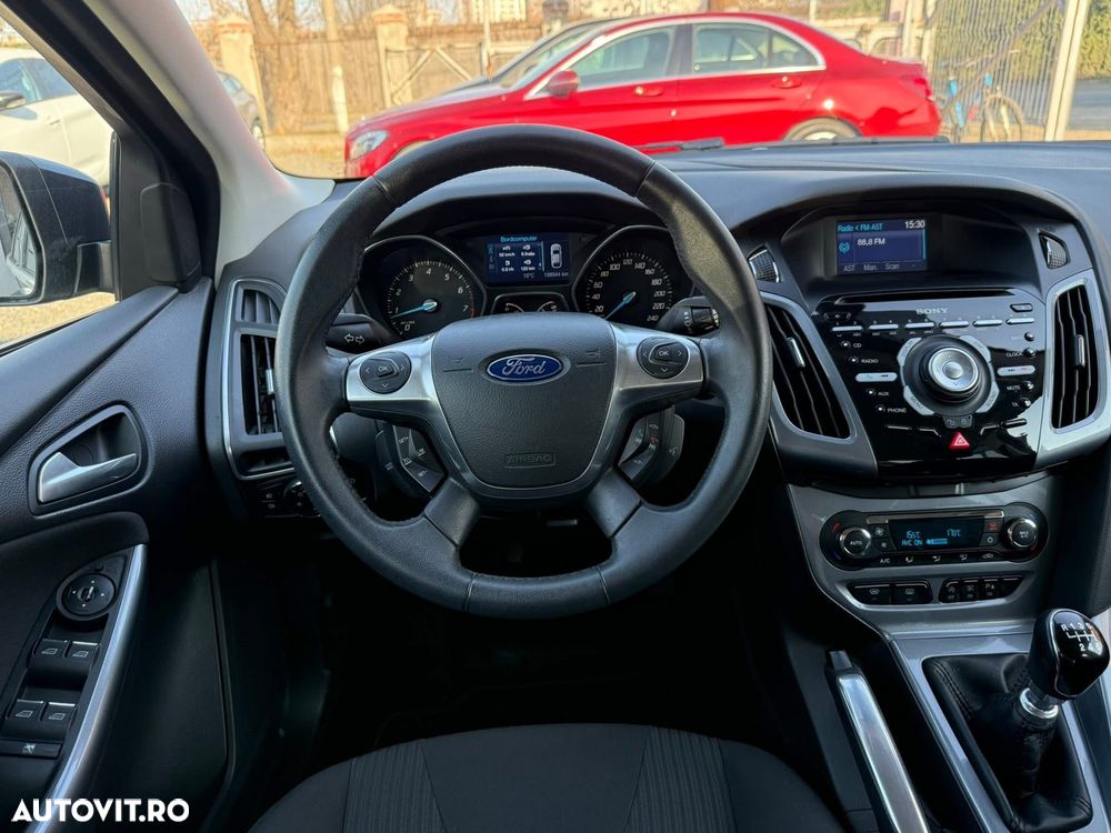 Ford Focus 1.6 EcoBoost Start-Stopp-System Titanium - 13