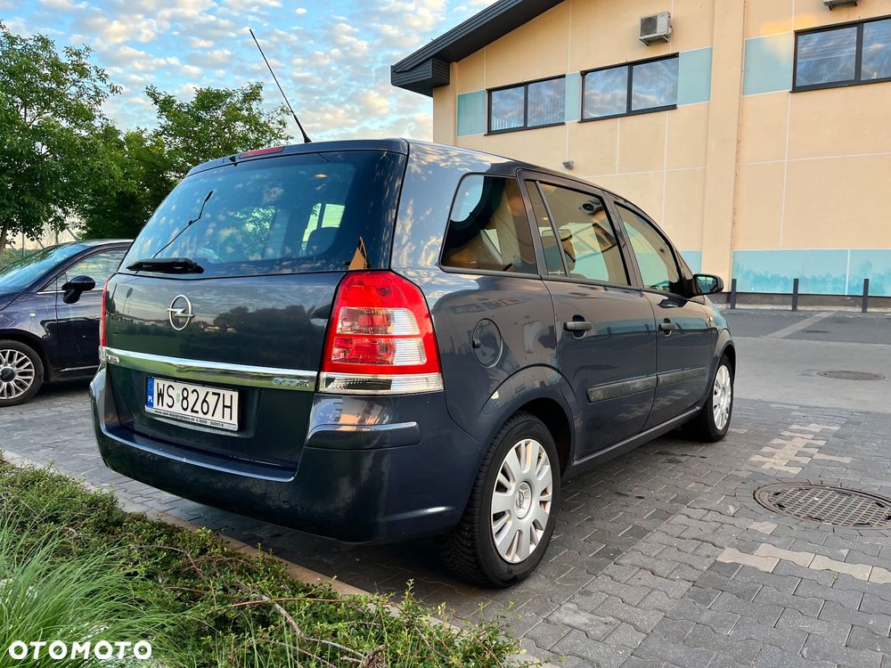 Opel Zafira 1.6 - 4
