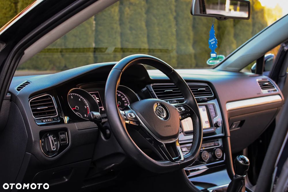 Volkswagen Golf 1.6 TDI BlueMotion Technology Allstar - 31