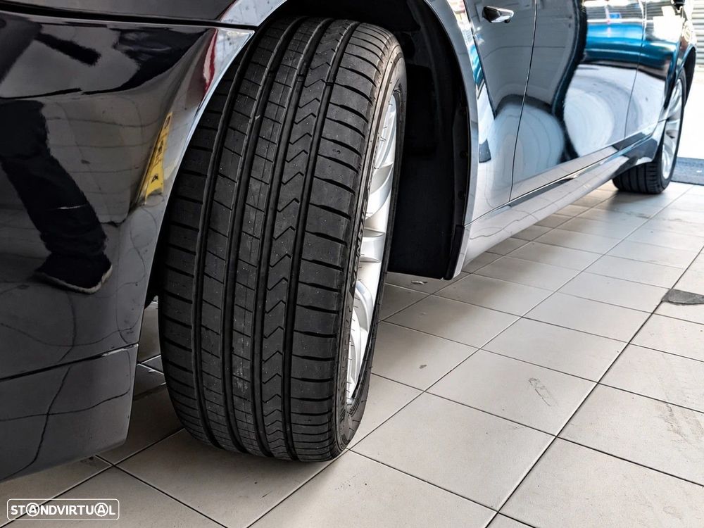 BMW 520 dA Executive - 8