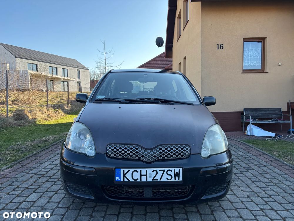 Toyota Yaris 1.4 D-4D Base - 1