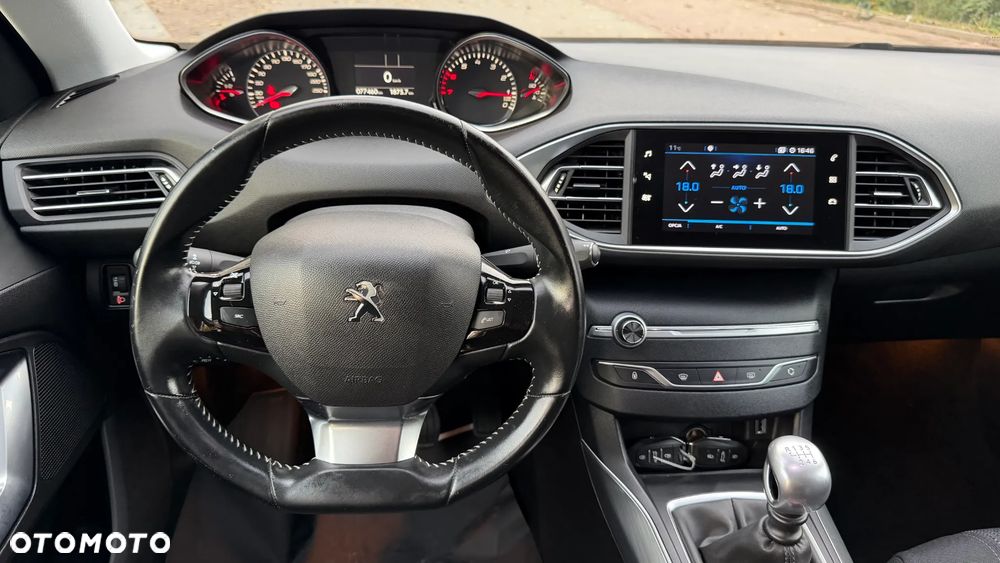 Peugeot 308 1.2 PureTech GPF Allure Pack S&S - 23
