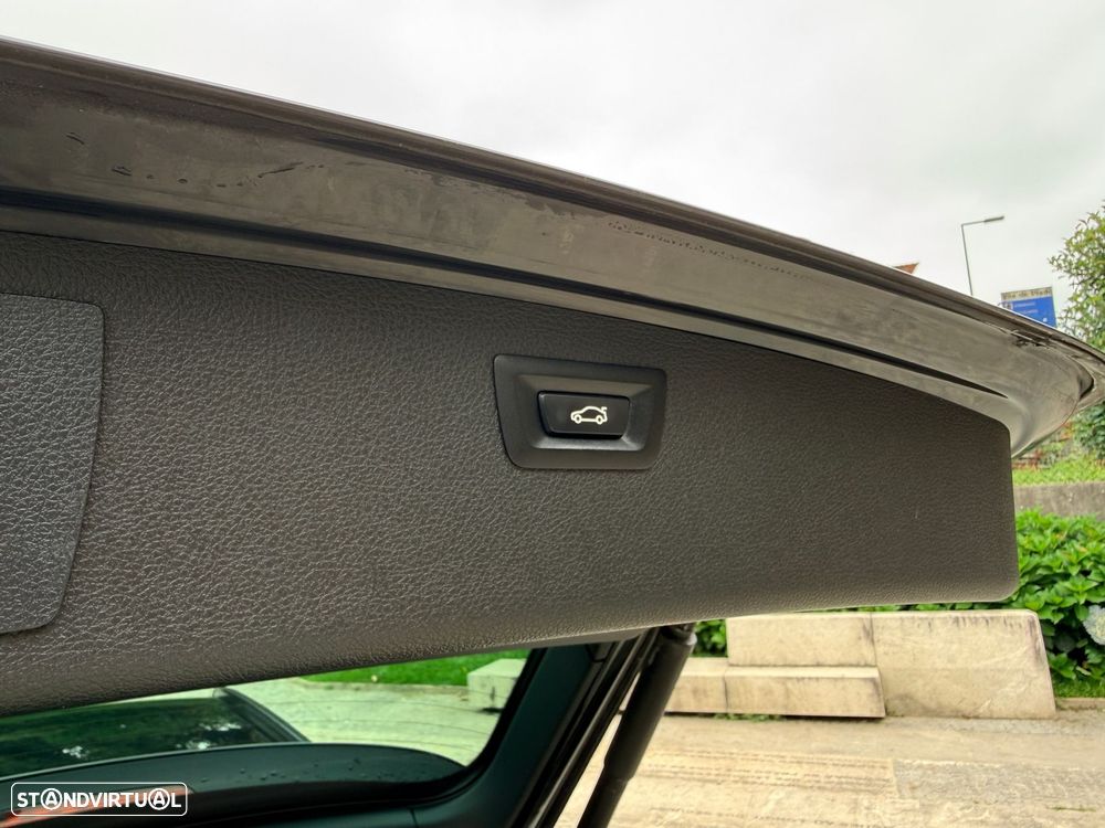 BMW 320 d Auto Pack M - 34