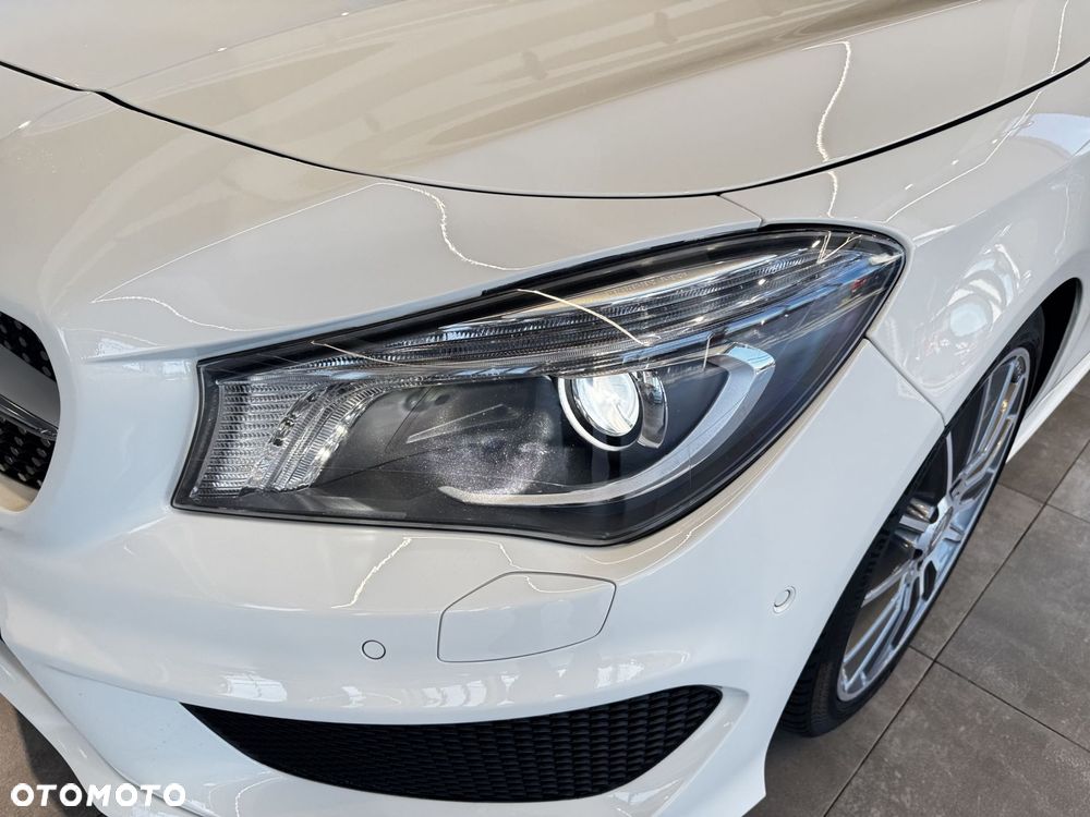 Mercedes-Benz CLA - 10