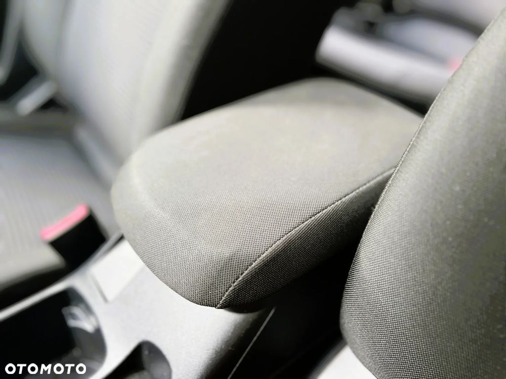 Mitsubishi Lancer - 28