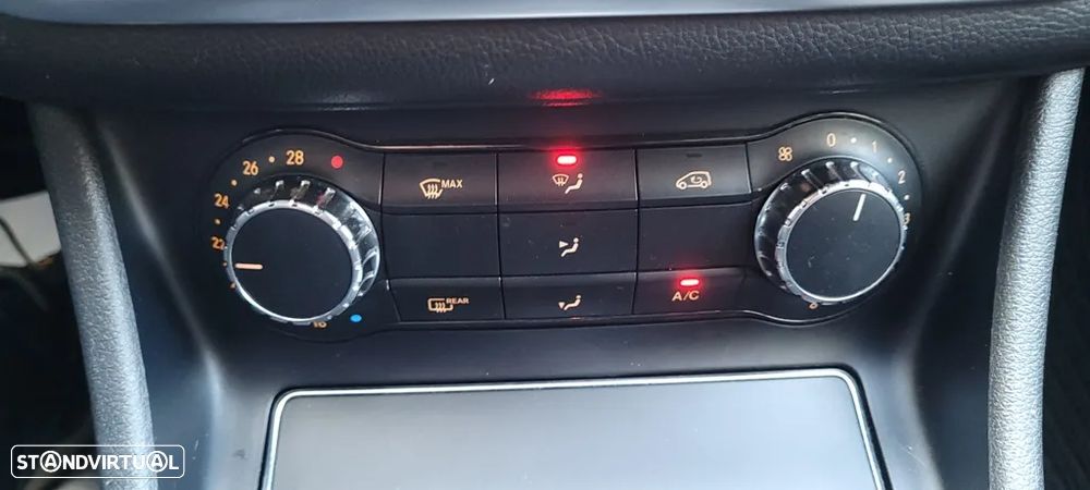 Mercedes-Benz CLA 180 d Shooting Brake Urban - 29