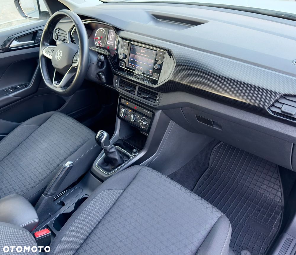 Volkswagen T-Cross - 25