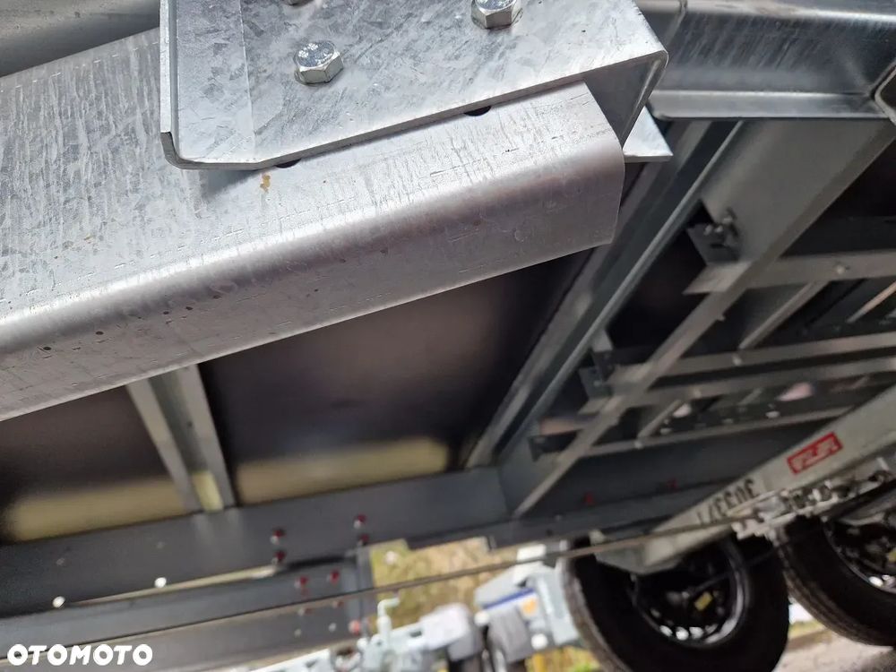 Brenderup 5520WATB3500 517x204 3500kg najazdy - 25