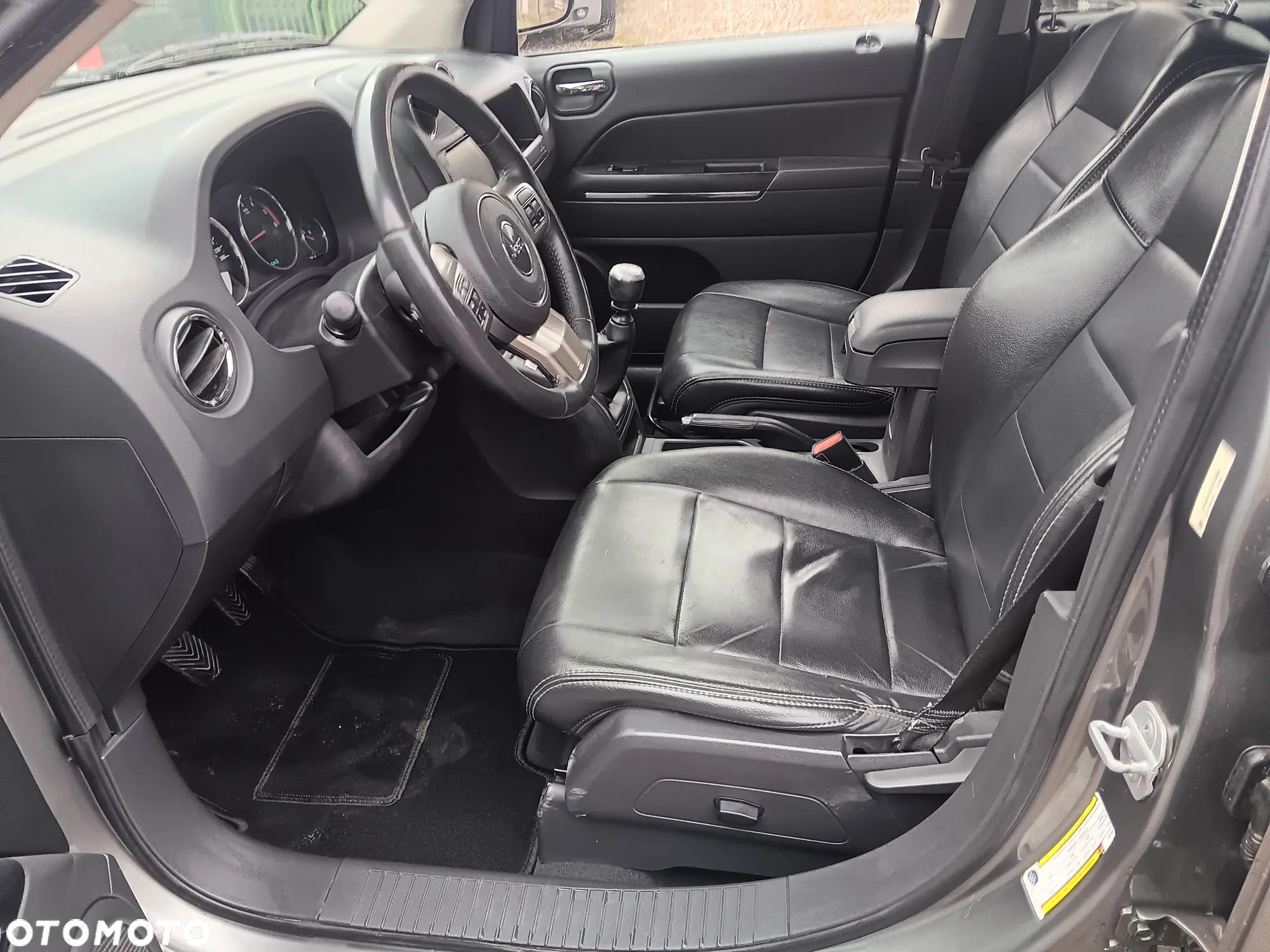 Jeep Compass - 15