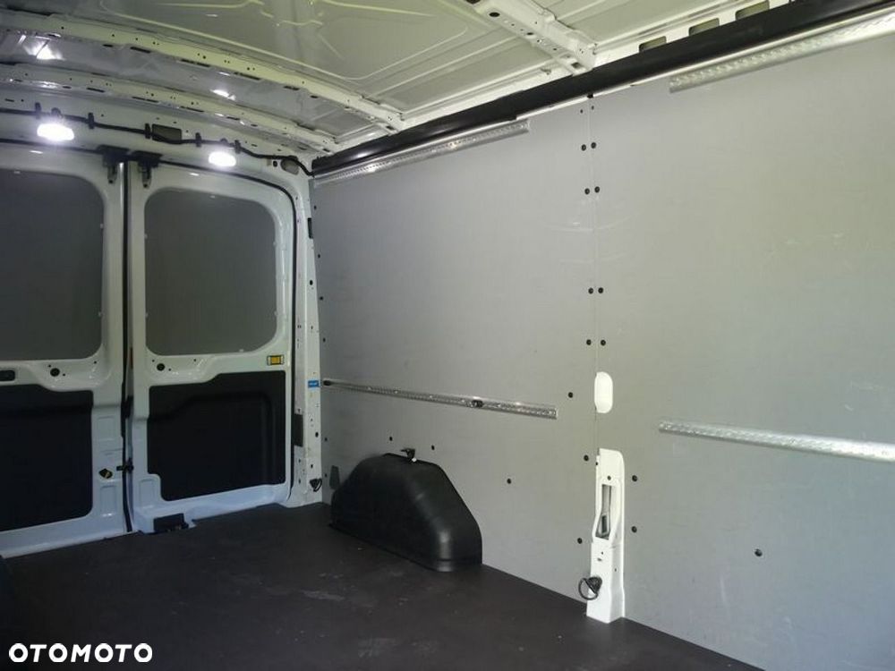 Ford Transit - 15