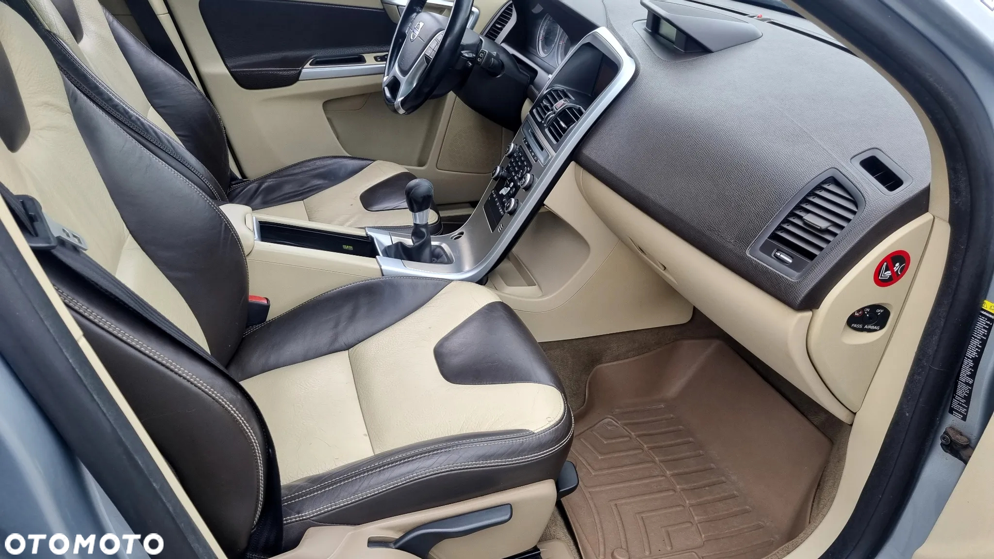Volvo XC 60 2.4D DRIVe Summum - 15
