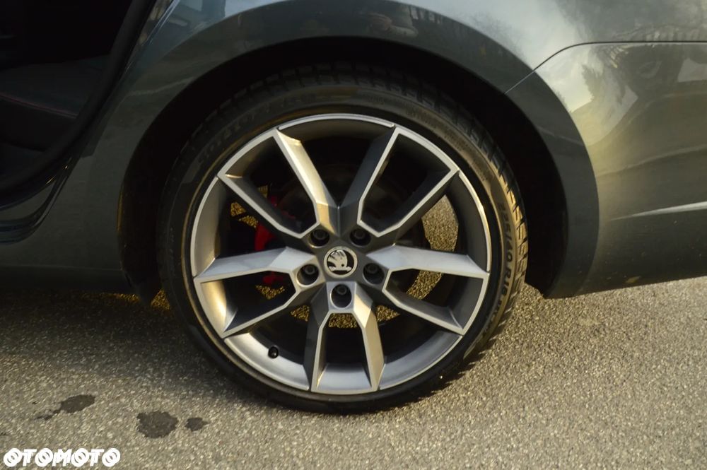 Skoda Octavia 2.0 TDI (Green tec) RS - 20