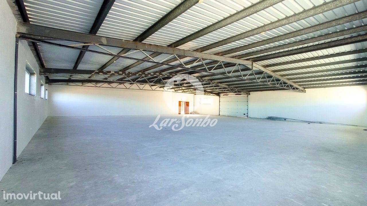 Armazém à venda em Vila Nova de Famalicão - Grande imagem: 3/33