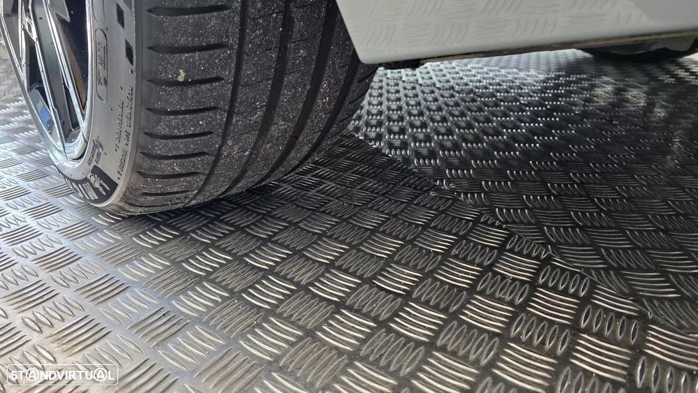 BMW i4 eDrive40 Pack Desportivo M - 36