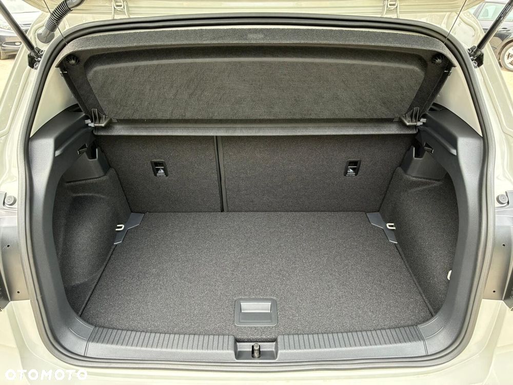 Volkswagen T-Cross - 28