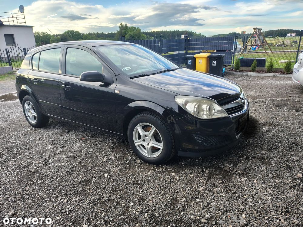 Opel Astra 1.6 Essentia - 1
