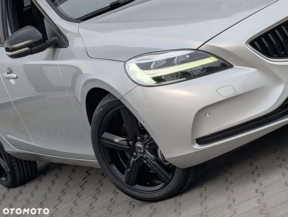 Volvo V40 T4 Drive-E Momentum - 11