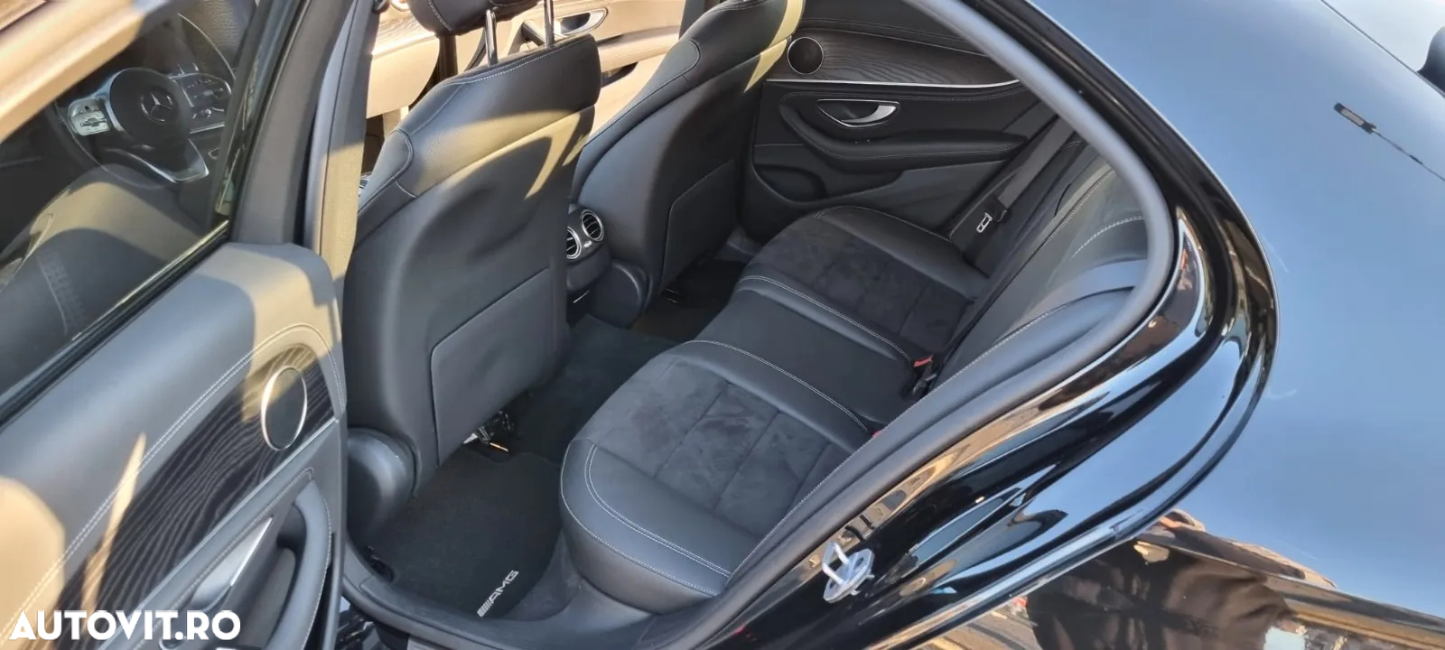 Mercedes-Benz E - 27