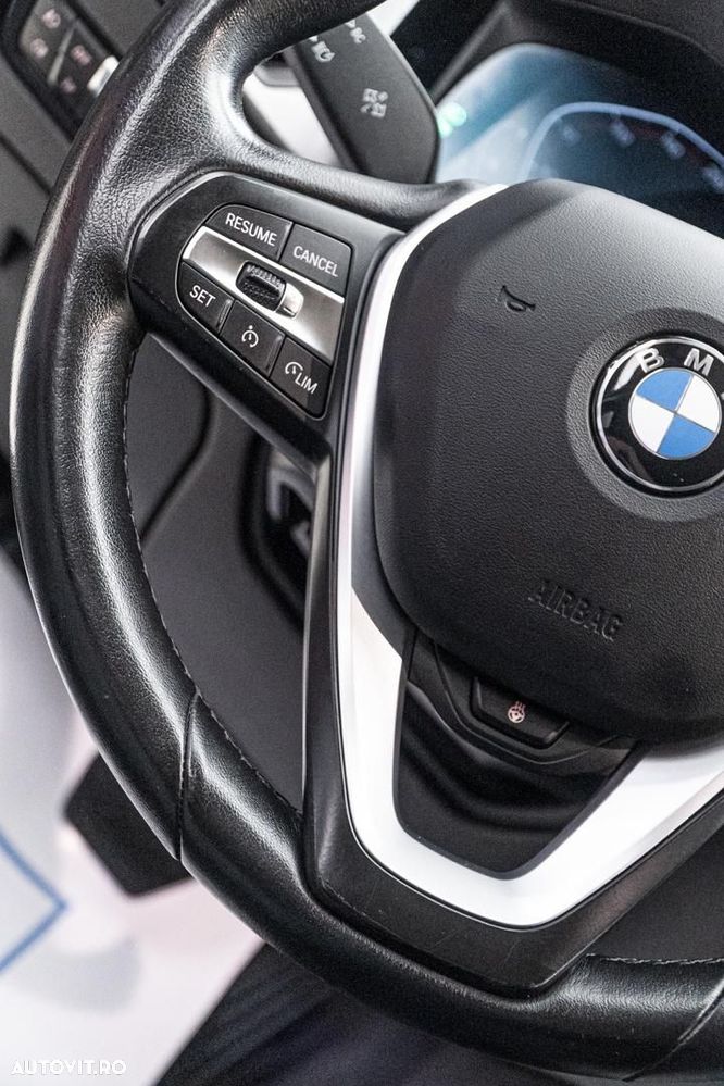 BMW Seria 3 316d Aut. Sport Line - 23