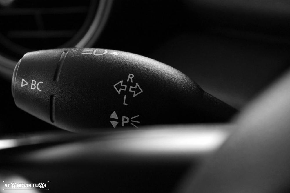 MINI 5 Portas One D - 29