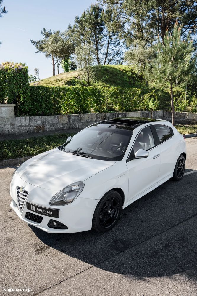 Alfa Romeo Giulietta 2.0 JTDM Distinctive - 4