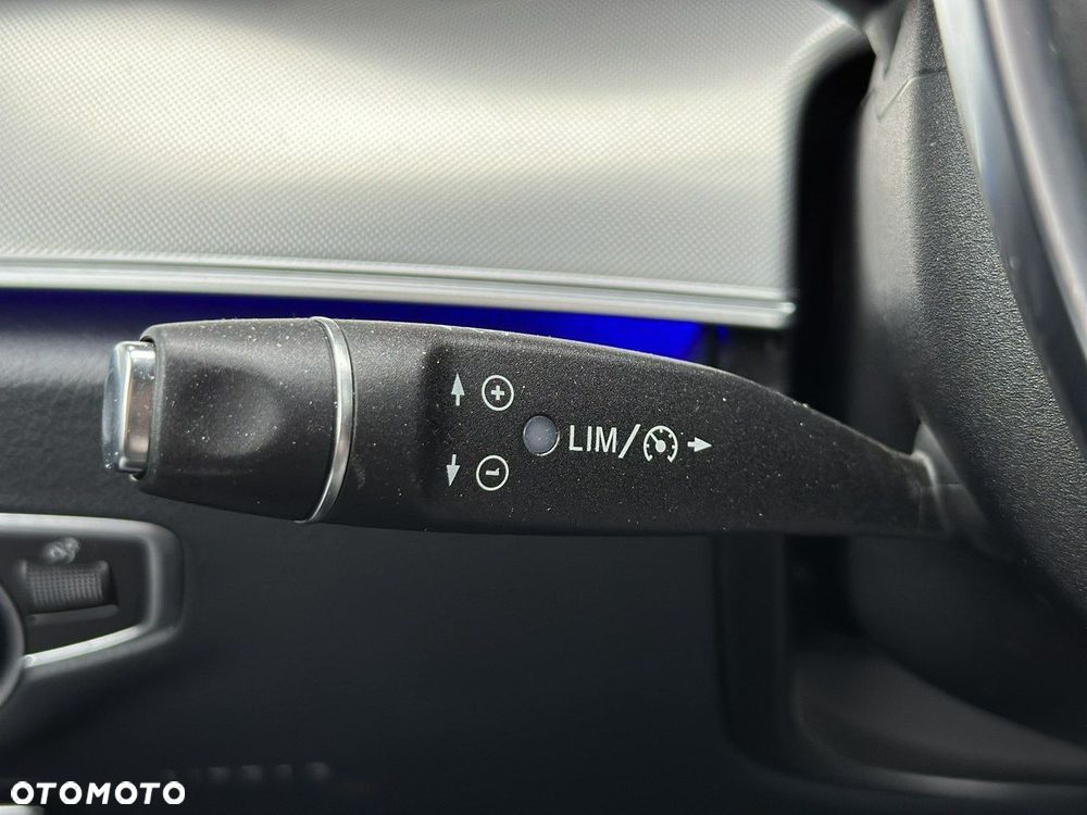 Mercedes-Benz Klasa E 220 d Coupe 9G-TRONIC AMG Line - 16