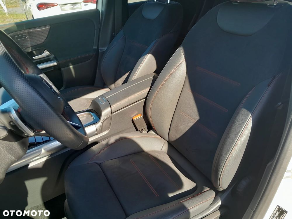 Mercedes-Benz GLA 200 mHEV AMG Line 7G-DCT - 10