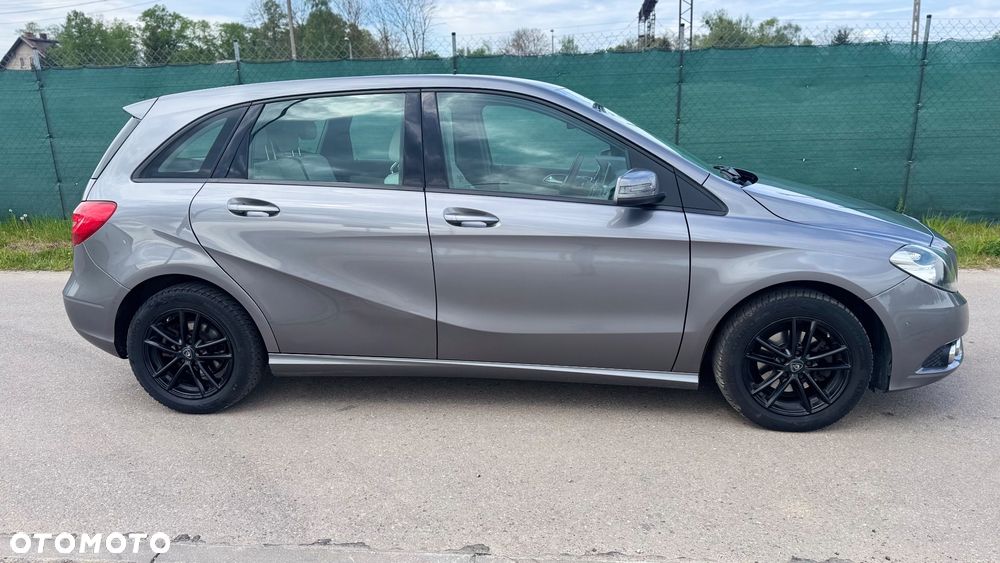 Mercedes-Benz Klasa B 180 d 7G-DCT Edition - 2