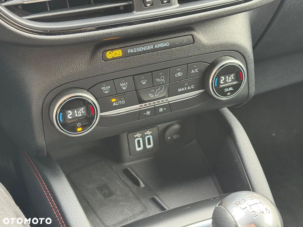 Ford Kuga 1.5 EcoBoost FWD ST-Line X - 25