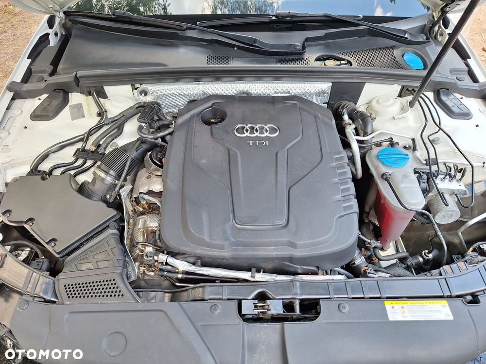Audi A4 Avant 2.0 TDI S tronic - 24