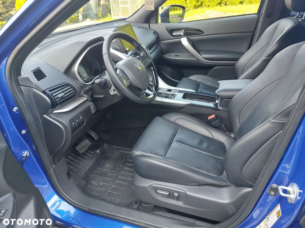 Mitsubishi Eclipse Cross - 11