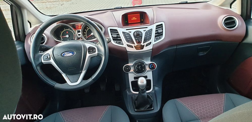 Ford Fiesta 1.25i Titanium - 5
