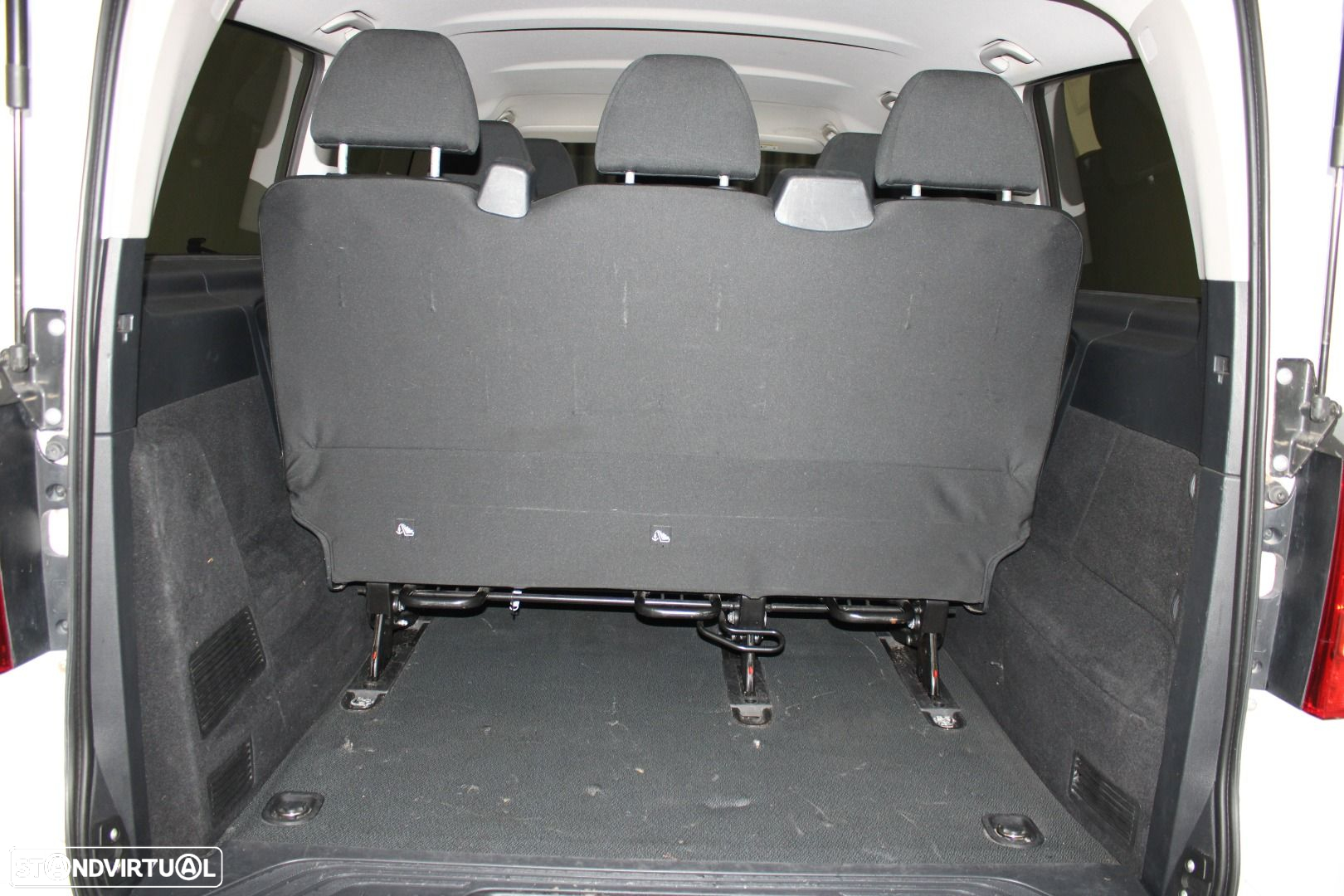 Mercedes-Benz Vito Tourer 110 CDi/32 - 18