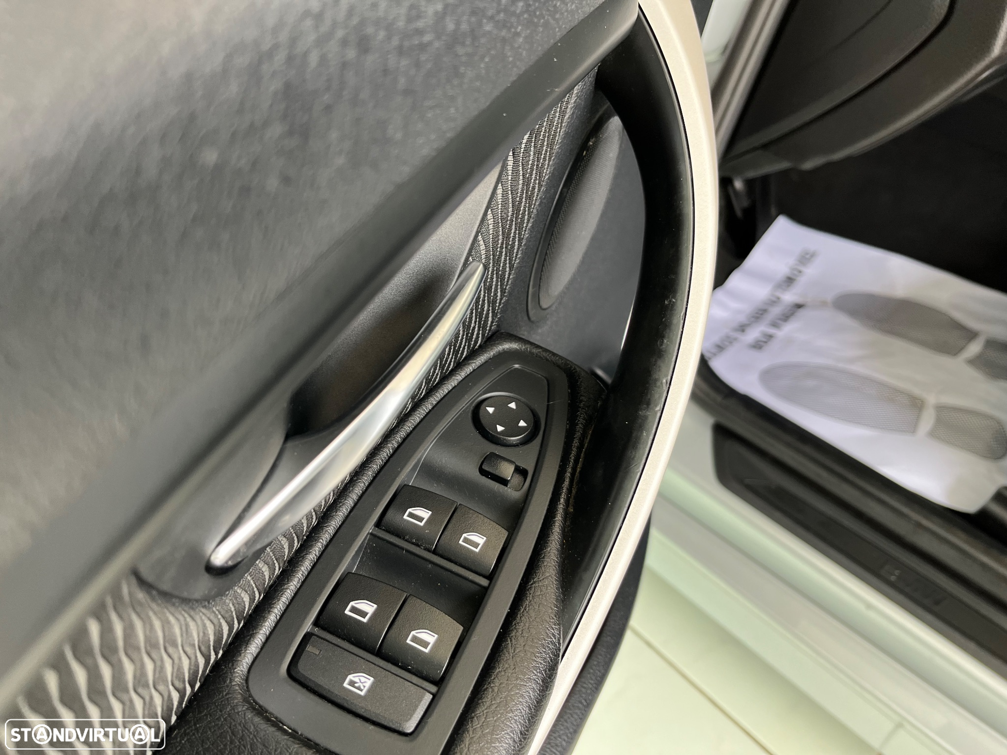 BMW 316 i Touring Line Sport - 15