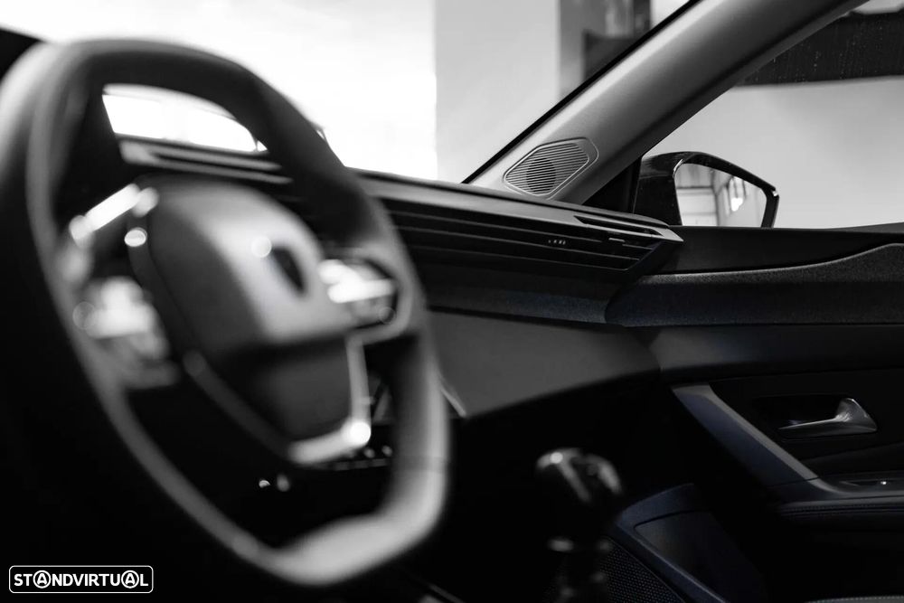 Peugeot 308 1.2 PureTech Allure - 11