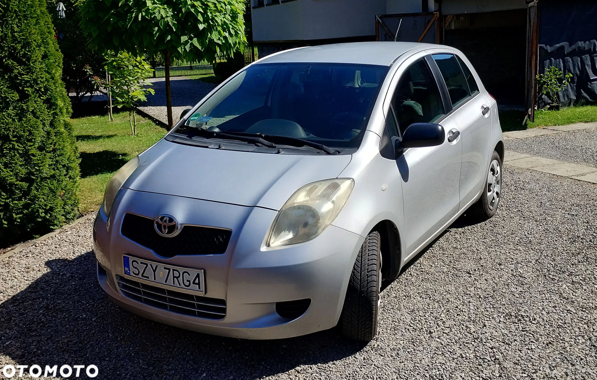 Toyota Yaris 1.3 - 2