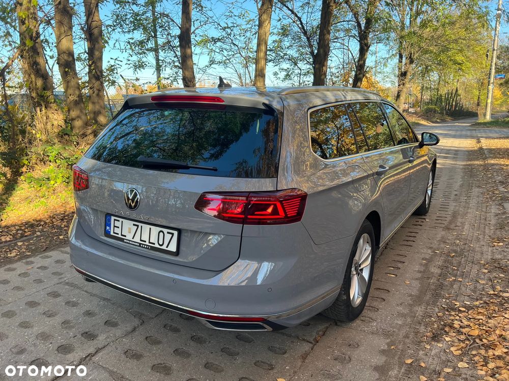 Volkswagen Passat 2.0 TDI Elegance DSG - 9
