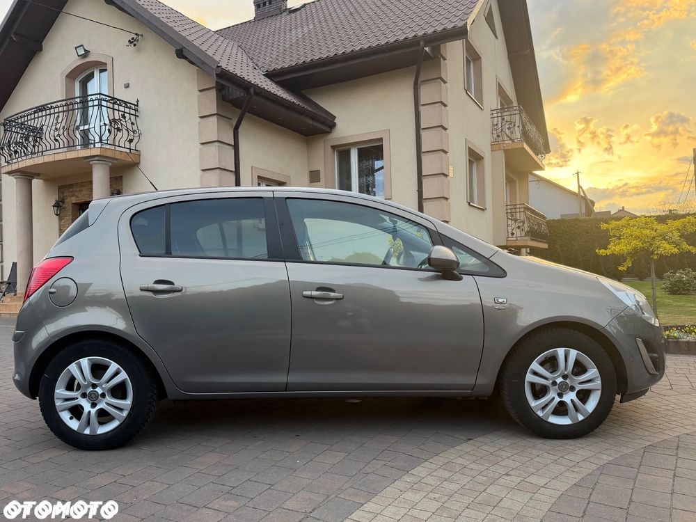 Opel Corsa 1.4 16V Energy - 19
