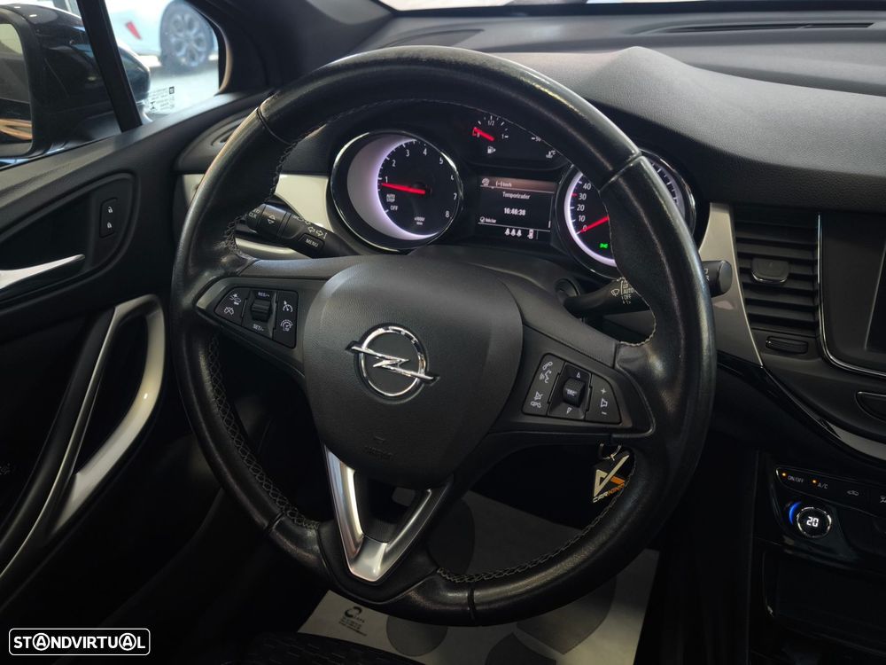 Opel Astra 1.2 T GS Line S/S - 16