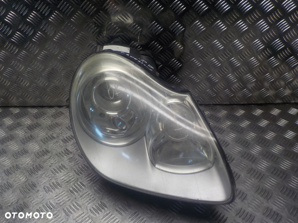 PORSCHE CAYENNE I XENON LAMPA PRAWY PRZÓD