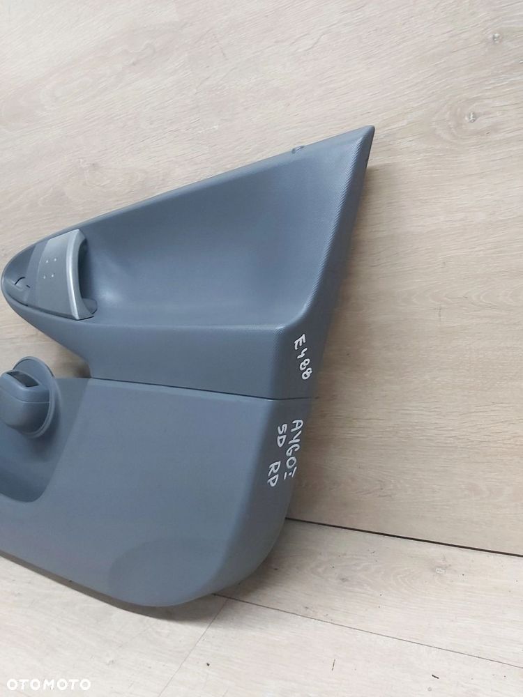 Toyota AYGO I Boczek drzwi prawy przód 5D klamka rączka - 2