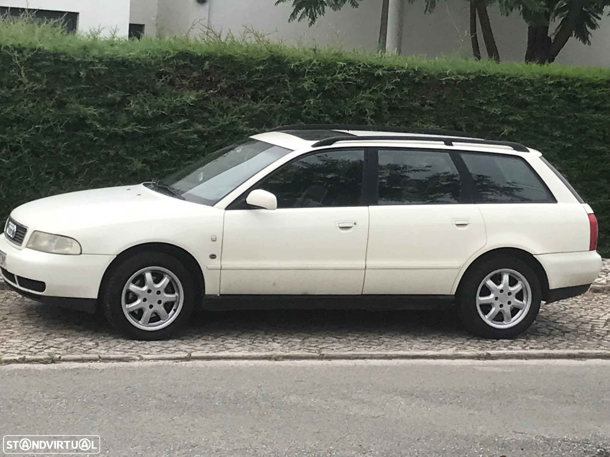Audi A4 1.9 TDI Confort - 5